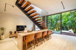 Televisi dan/atau pusat hiburan di Alex Villas Complex N4