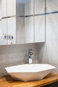 Et badeværelse på WroStay Kuźnicza + 18 billeder