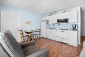 Gallery image of Driftwood Landing 5 in Naples