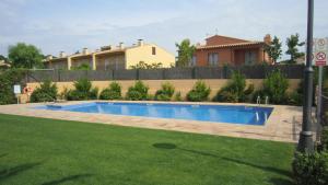 Bazén v ubytování AO-4 CALELLA DE PALAFRUGELL 2 PAX nebo v jeho okolí