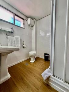 Ένα μπάνιο στο Hostal B&Business Talavera