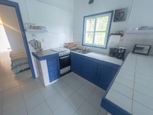 Kuhinja oz. manjša kuhinja v nastanitvi Beachfront Appartment