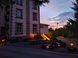 Budova, kde se vila nachází