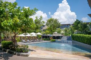Bazén v ubytování VARANA Krabi Hotel nebo v jeho okolí