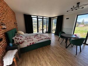 Postel nebo postele na pokoji v ubytování Міні Готель SPA Excellent Family