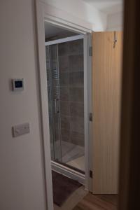 Koupelna v ubytování Modern 1BR with Sofa Bed Stay