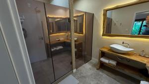 Bany a Dolphin Hotel