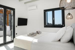 Μια τηλεόραση ή/και κέντρο ψυχαγωγίας στο Villa Martinez