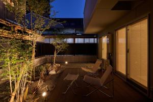 Posezení v ubytování Reikyo Hanazono Osaka