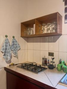 Kuchyň nebo kuchyňský kout v ubytování Cabañas Keihana Rapa Nui