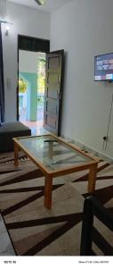 TV a/nebo společenská místnost v ubytování 1 Bedroom Apartment