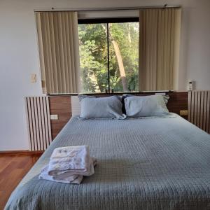 Postel nebo postele na pokoji v ubytování Master suite