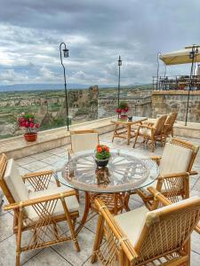 Balkón nebo terasa v ubytování Cave Hostel in Cappadocia