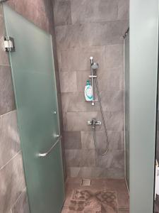 Phòng tắm tại Hello Joy 和乐居 4BR - Lopeng, Miri