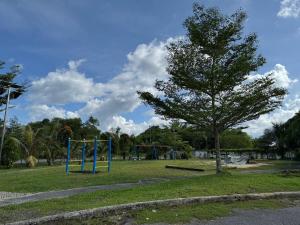 Sân chơi trẻ em tại Hello Joy 和乐居 4BR - Lopeng, Miri