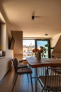 Posedenie v ubytovaní Rodinný apartmán s výhledem na zámek + 13 fotografií