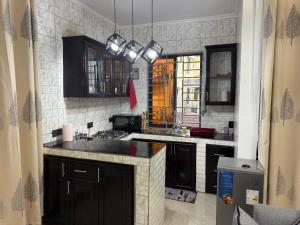 Køkken eller tekøkken på DC Apartment Near USA Embassy