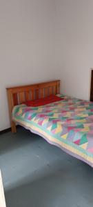 Ένα ή περισσότερα κρεβάτια σε δωμάτιο στο Dam estate