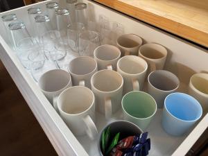 Фотография из галереи 簡易宿所 51ハウス 音と温泉 みんなで時間を楽しむ貸切一軒家 в городе Shiraoi