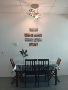 Φωτογραφία από το άλμπουμ του Bajet Homestay - Teratak Singgah σε Seri Iskandar