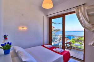Фотография из галереи Antiphellos Pension Küçükçakıl в Каше