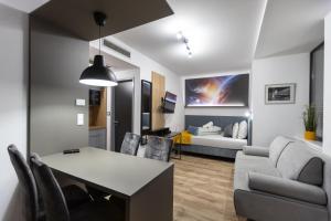 Posedenie v ubytovaní R73 Residences