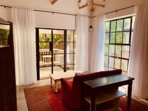 Imagine din galeria proprietății Comfortable 2-Bedroom place with indoor Fireplace în Mossel Bay