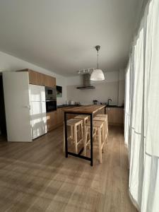 Kuchyň nebo kuchyňský kout v ubytování La Carabela, Elcano + 17 fotografií