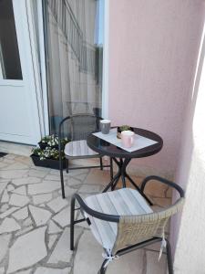Balkón alebo terasa v ubytovaní Apartments Mirijana