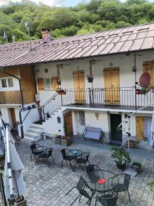 Balkón alebo terasa v ubytovaní Il Ciliegio di Lurisia + 37 fotografií