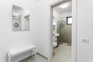 Ένα μπάνιο στο Solea Apartament +20 φωτογραφίες