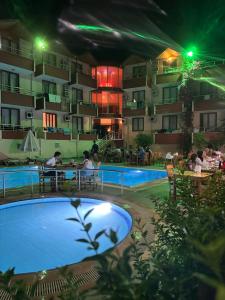 The swimming pool at or close to Adrasan Yazıcı Hotel