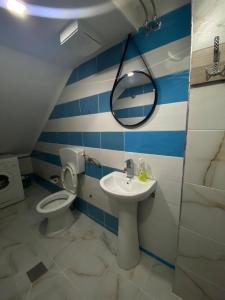 Un baño de Central Stay with a View