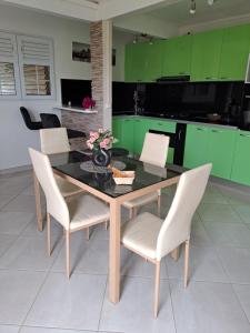 Cucina o angolo cottura di BELLA