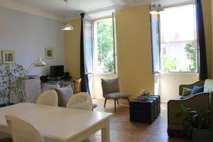 Posezení v ubytování Les loges de la suite + 37 fotografií