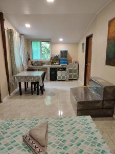 Posezení v ubytování Villa Skanderbeg Guest House Talaudyong Beach