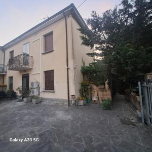 Το κτήριο όπου στεγάζεται  η παραθεριστική κατοικία