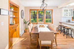 Fotografie z fotogalerie ubytování Stadium District Resch 3 BR Sleeps 8 v destinaci Green Bay