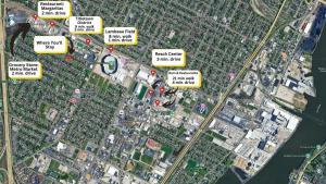 Stadium District Resch 3 BR Sleeps 8 في غرين باي: خريطة لمدينة بها مباني وطرق +42 صورة