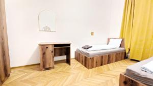 Postel nebo postele na pokoji v ubytování Spacious Rooms - 15 Min from Airport & City Center, 5 Min from Vienna Main-Bus Station EZ9