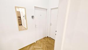 Fotografie z fotogalerie ubytování Spacious Rooms - 15 Min from Airport & City Center, 5 Min from Vienna Main-Bus Station EZ9 ve Vídni