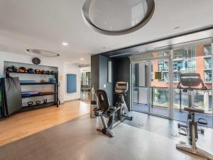 Fitnesscentret og/eller fitnessfaciliteterne på Prime Downtown Condo - St Lawrence Parking