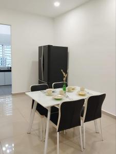 Fotografie z fotogalerie ubytování Ipoh Home Story Newly Renovated Bercham Landed Double Storey For 10pax v destinaci Ipoh