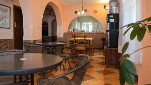 Restaurace v ubytování Hostal Barón de Carondelet