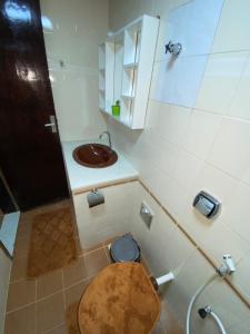 Ένα μπάνιο στο Apt 3quartos l 2suítes +27 φωτογραφίες