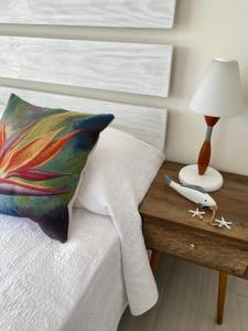 Ruang duduk di Sandollar at Blueview A cozy, cute flat with a wow view