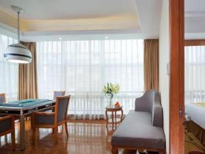 O zonă de relaxare la Vienna Hotel Chongqing West Station Southwesten Hospital