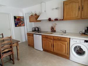 Kuchyň nebo kuchyňský kout v ubytování Gîte "Chante' Relle"