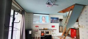 Kuchyň nebo kuchyňský kout v ubytování Jun Live Pension in Gangwha