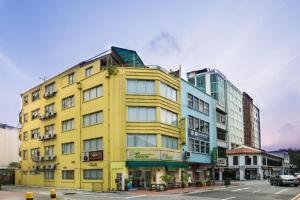 Το κτήριο όπου στεγάζεται  το hostel